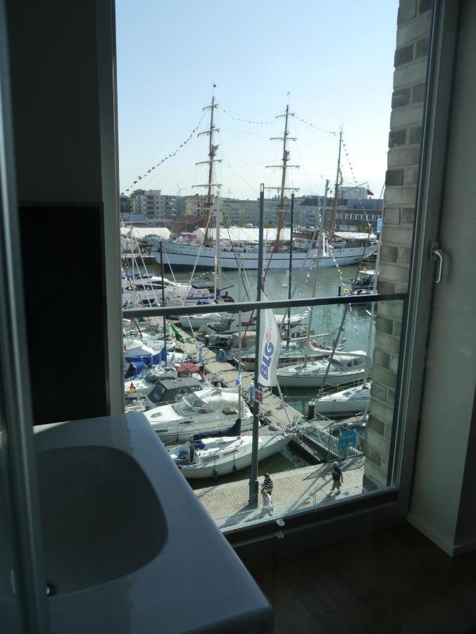Newport Weser, Newport Marina Бремерхавен Екстериор снимка