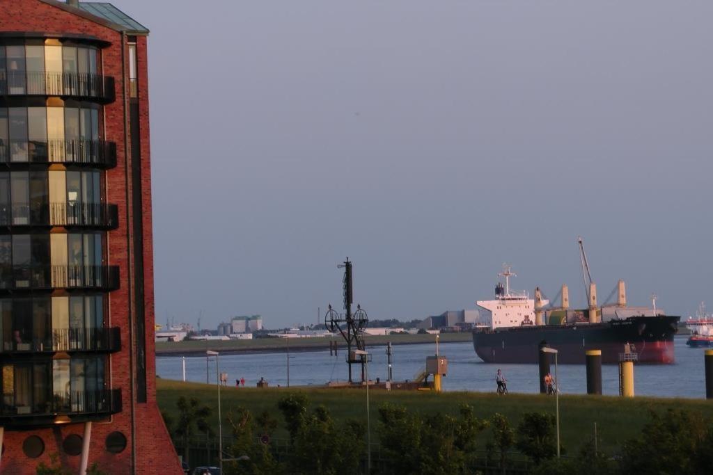 Newport Weser, Newport Marina Бремерхавен Екстериор снимка